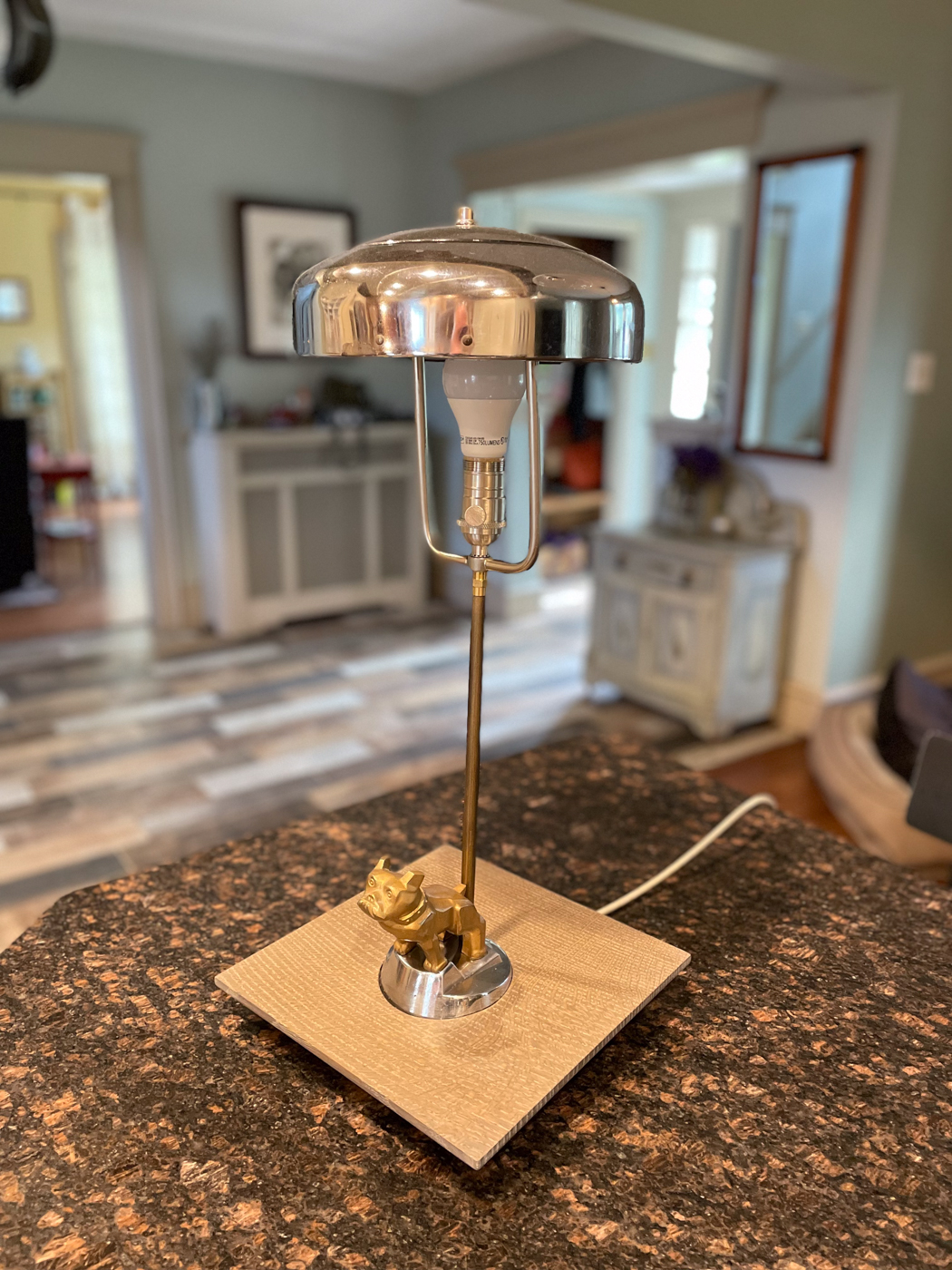 Mack-Truck-Lamp-2
